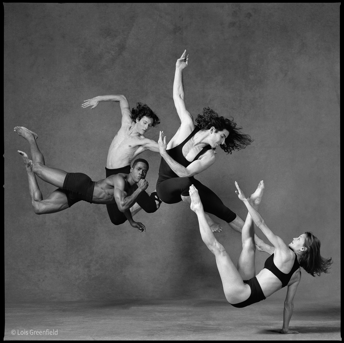 dancers appearing to float in mid air captured by genius photographer Lois Greenfield